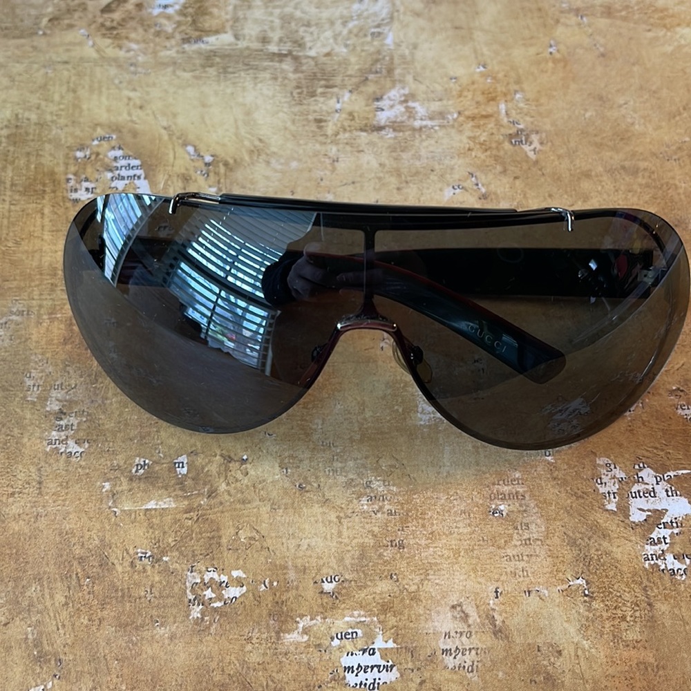 Gucci GG1830/S DMYP8 Unisex Vintage Sunglasses - Picture 2 of 12